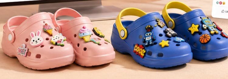 Vaga Kids product photography of the clogs